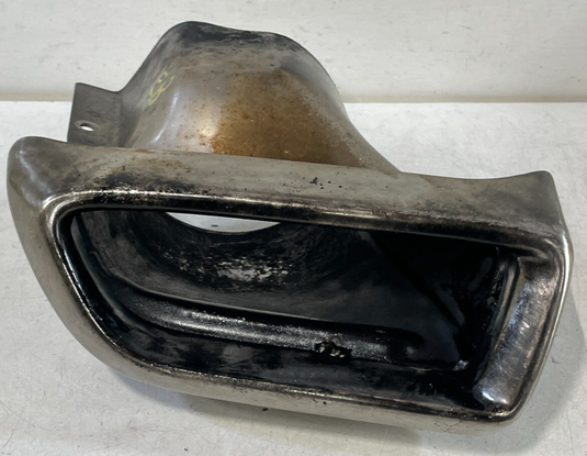 2019 - 2023 INFINITI QX50 REAR RIGHT SIDE EXHAUST MUFFLER TIP TAIL PIPE # 98800