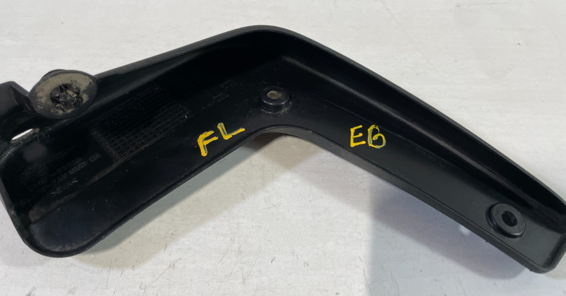 Load image into Gallery viewer, 2020-2025 HYUNDAI PALISADE FRONT LEFT DRIVER SIDE MUD SPLASH FLAP GUARD #104697
