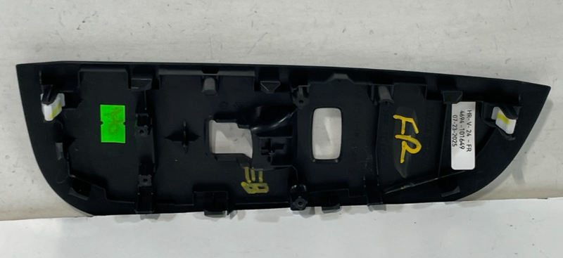 Load image into Gallery viewer, 2023-2026 HONDA HR-V FRONT RIGHT SIDE DOOR WINDOW SWITCH BEZEL TRIM 2.0L #101649
