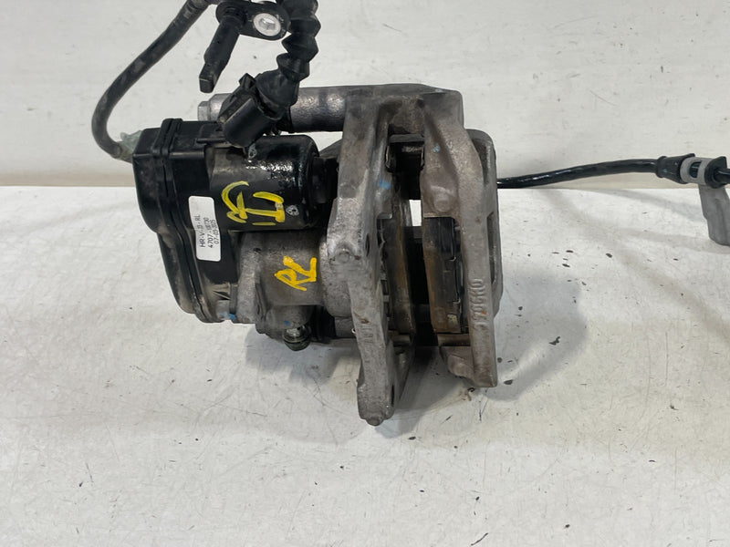 Load image into Gallery viewer, 23-25 HONDA HR-V REAR LEFT DRIVER SIDE DISC BRAKE CALIPER W/ ABS SENSOR # 100730

