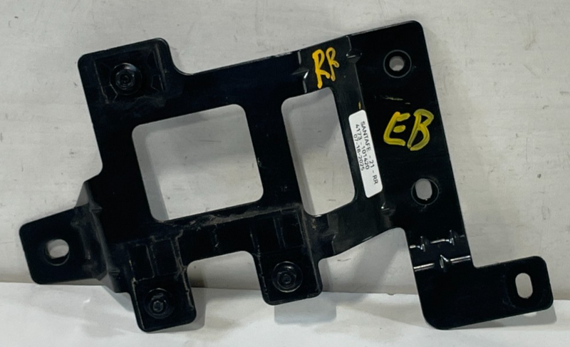 Load image into Gallery viewer, 2021-2023 HYUNDAI SANTA FE REAR RIGHT BLIND SPOT RADAR SENSOR BRACKET # 101420
