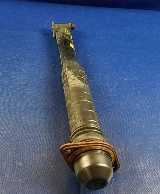 INFINITI G35 G37 Q40 SEDAN AWD REAR LEFT OR RIGHT SHOCK STRUT ABSORBER