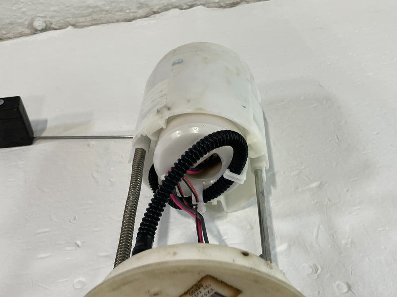 Load image into Gallery viewer, 2014 - 2020 ACURA MDX FUEL GAS PUMP SENDING UNIT ASSEMBLY KA292100-7171 # 103965
