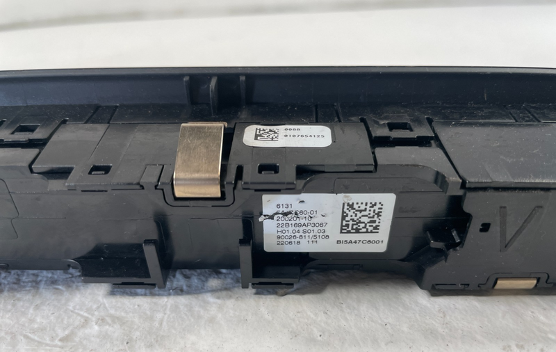 Load image into Gallery viewer, 19-25 BMW G82 M4 Z4 230i AUDIO CD PLAYER MEDIA BUTTON RADIO CONTROL PANEL 105627
