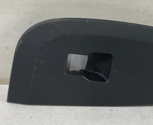 2023-2024 HONDA HR-V REAR RIGHT PASSENGER SIDE DOOR WINDOW BEZEL SWITCH