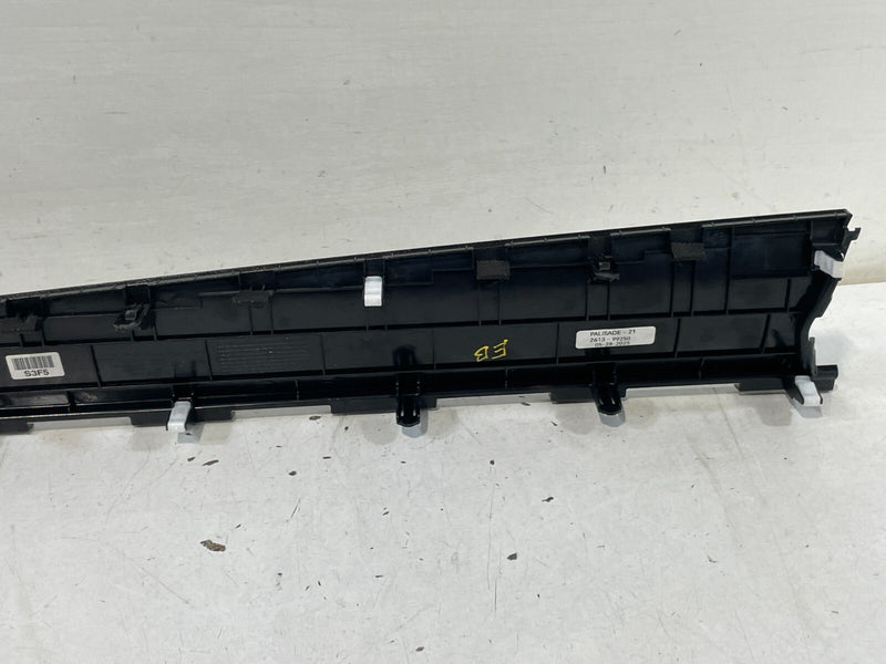 Load image into Gallery viewer, 2020 - 2022 HYUNDAI PALISADE RIGHT SIDE DASH UPPER MOLDING COVER PANEL # 99250
