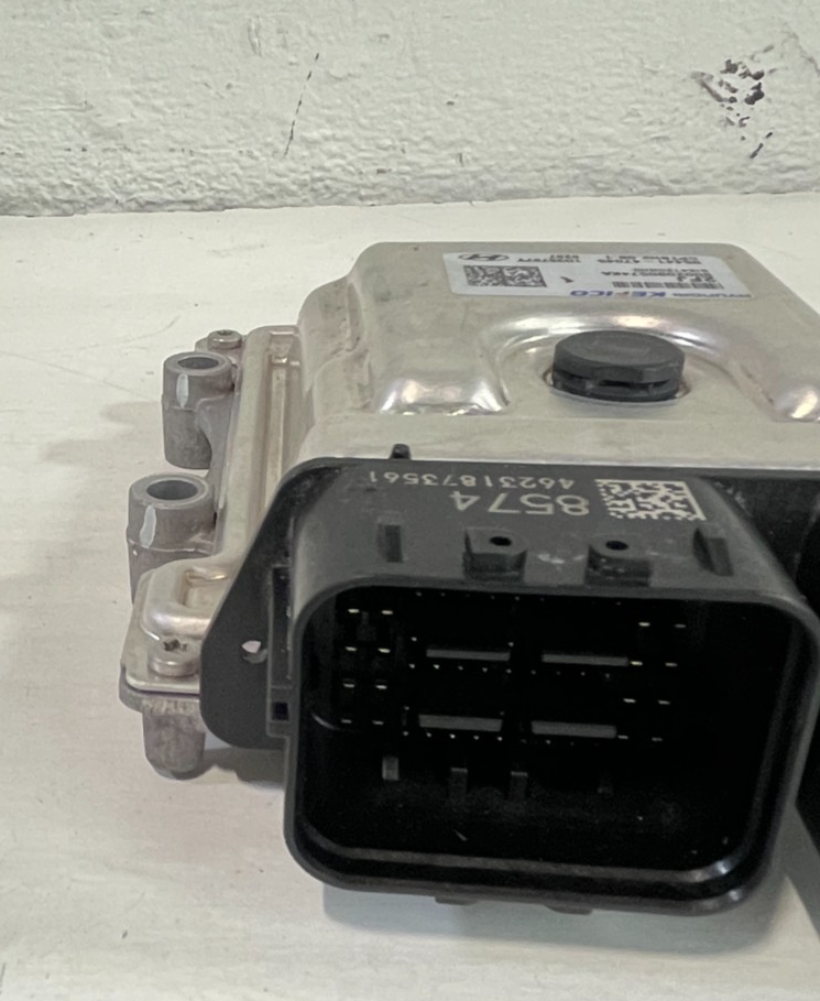 Load image into Gallery viewer, 2019-2023 GENESISI G70 RWD TRANSMISSION CONTROL MODULE TM TCU UNIT 2.0L # 104278
