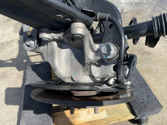 23-25 KIA SPORTAGE FWD REAR LEFT DRIVER SIDE SUSPENSION KNEE ASSEMBLY