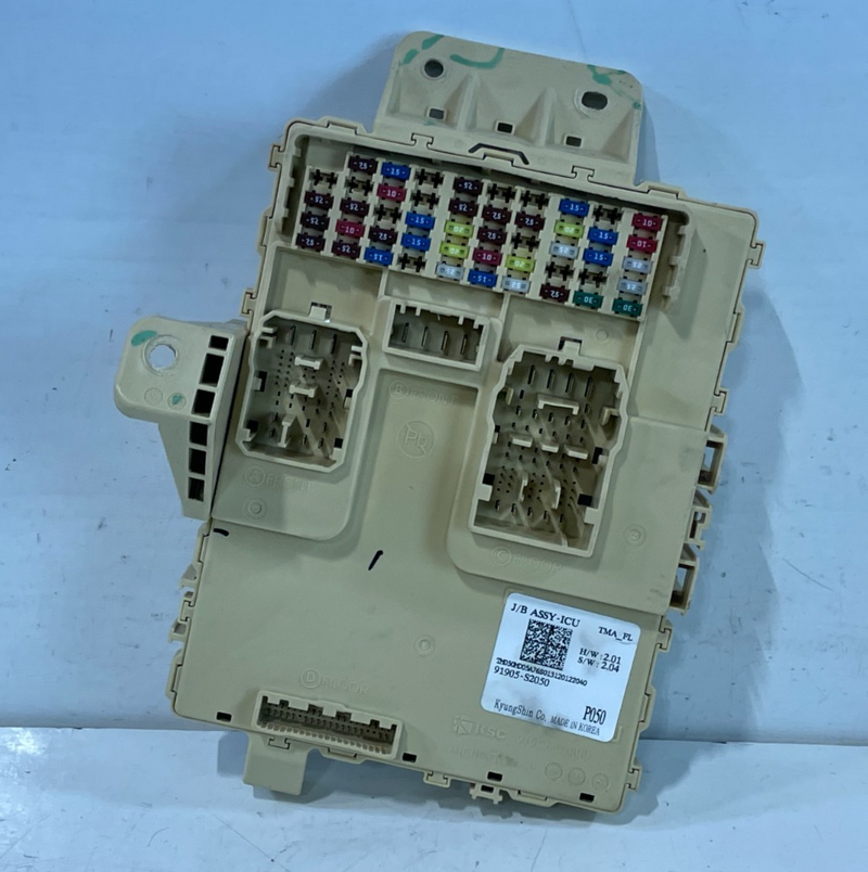 Load image into Gallery viewer, 2021-2023 HYUNDAI SANTA FE DASH DASHBOARD FUSE RELAY JUNCTION BOX BLOCK # 104005
