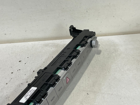2020-22 HYUNDAI PALISADE RADIO AUDIO MEDIA CONTROL SWITCH PANEL W/ NAV