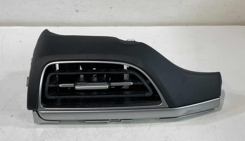 Load image into Gallery viewer, 20-22 PALISADE FRONT LEFT DASH AC AIR VENT GRILLE MOLDING W/ TRIM COVER # 102206
