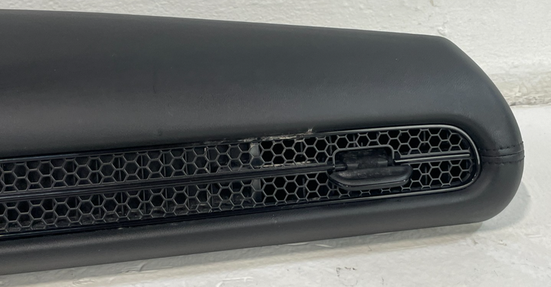 Load image into Gallery viewer, 2023-2025 HONDA HR-V LX DASH RIGHT TRIM MOLDING PANEL 77252-3W0-A01ZA # 100759
