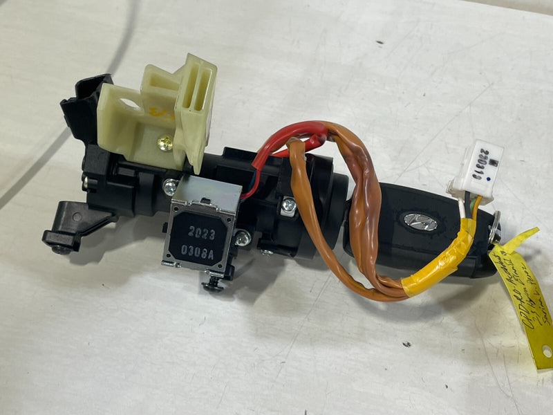 Load image into Gallery viewer, 21-23 HYUNDAI ELANTRA SE ENGINE &amp; BODY CONTROL MODULE ECM BCM W/ KEY FOB # 93707

