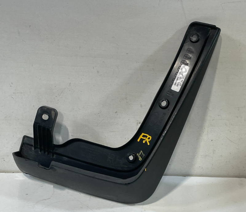 Load image into Gallery viewer, 21-23 HYUNDAI SANTA FE FRONT RIGHT PASSENGER SIDE MUD SPLASH FLAP GUARD # 101888
