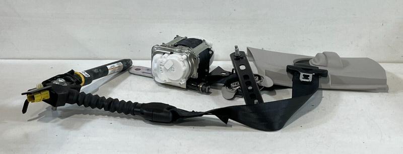 Load image into Gallery viewer, 2022-2025 HONDA CIVIC FRONT RIGHT SIDE SEAT BELT RETRACTOR W/ TENSIONER # 96127
