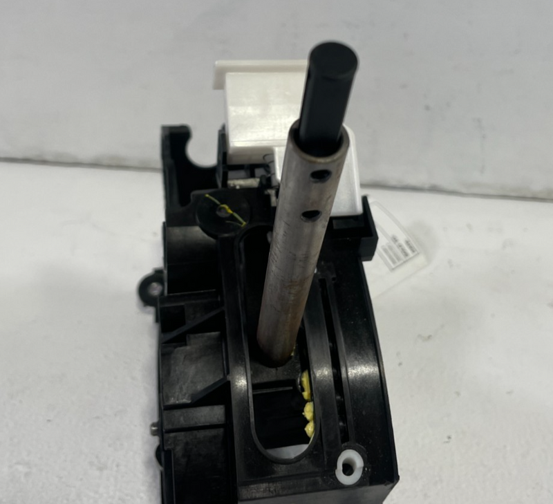 Load image into Gallery viewer, 23-25 HONDA HR-V AUTO TRANSMISSION SHIFT SHIFTER GEAR SELECTOR LEVER # 105494
