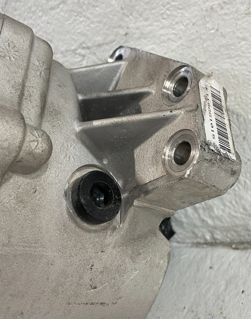 Load image into Gallery viewer, 2019-2023 GENESIS G70 RWD FRONT AXLE DIFFERENTIAL CARRIER 3K MILES 2.0L # 104347
