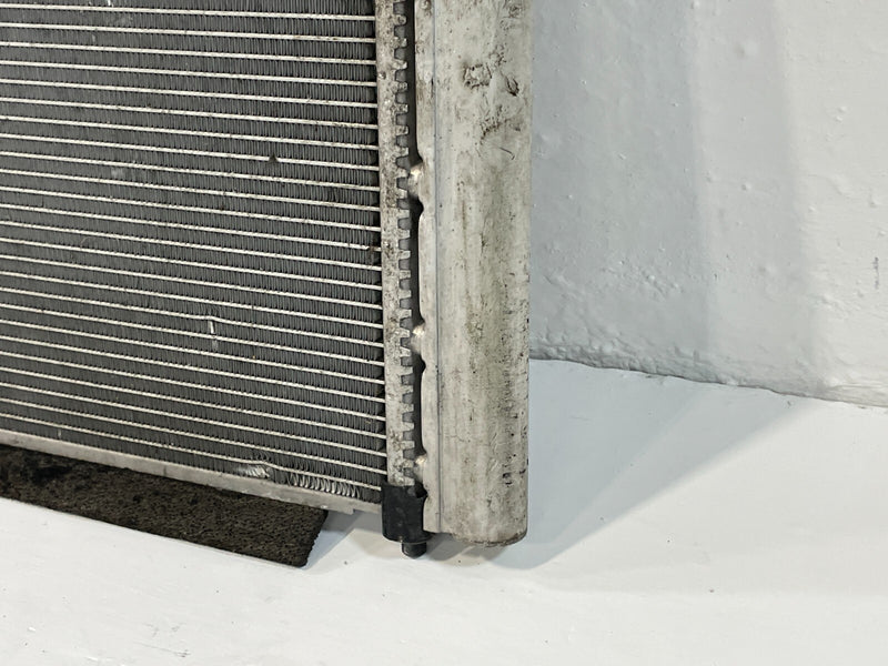 Load image into Gallery viewer, 16-21 INFINITI Q50 17-22 Q60 AC A/C CONDENSER ASSEMBLY 3.0L 92100-5CF0A # 92761
