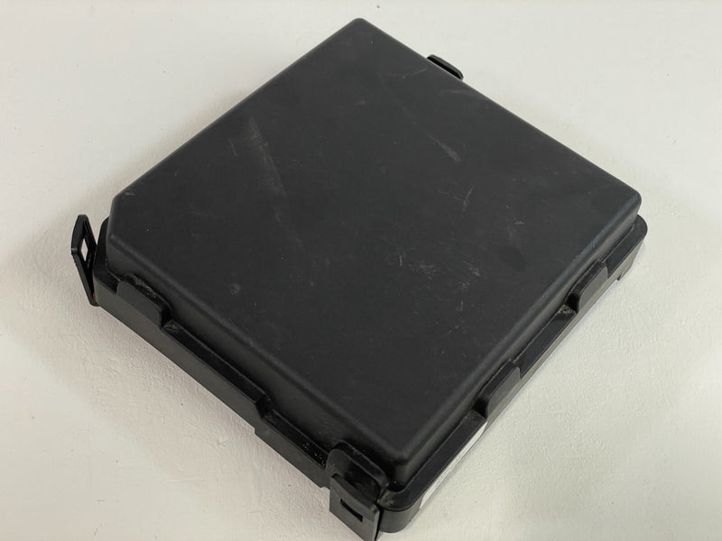 Load image into Gallery viewer, 19-20 INFINITI QX50 ENGINE FUSE RELAY BOX HOUSING LID COVER BRACKET 2.0L # 87417
