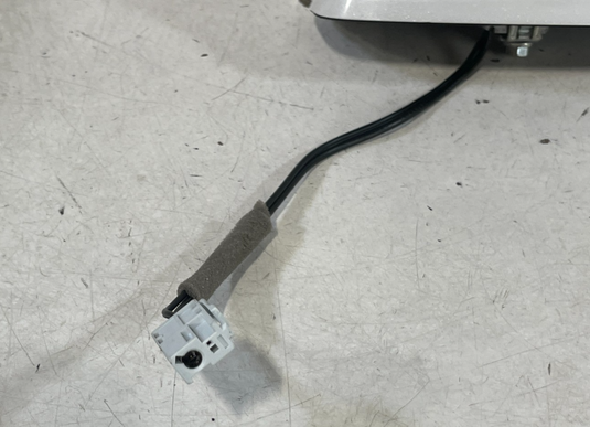 2023-2025 HR-V TOP ROOF SATELLITE SHARK FIN RADIO ANTENNA WHITE (NH883P)