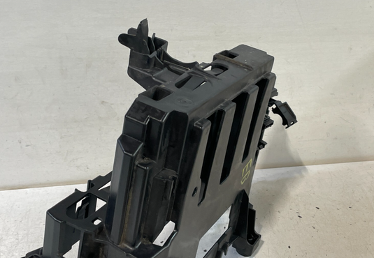 19-20 BMW 330i 330i xDrive INTEGRATED POWER SUPPLY MODULE HOLDER BRACKET