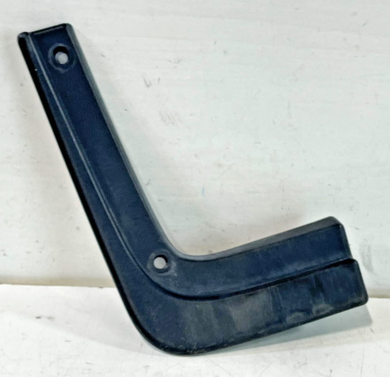 Load image into Gallery viewer, 2022-2024 HYUNDAI TUCSON REAR RIGHT SIDE MUD GUARD FLAP SPLASH SHIELD # 103775
