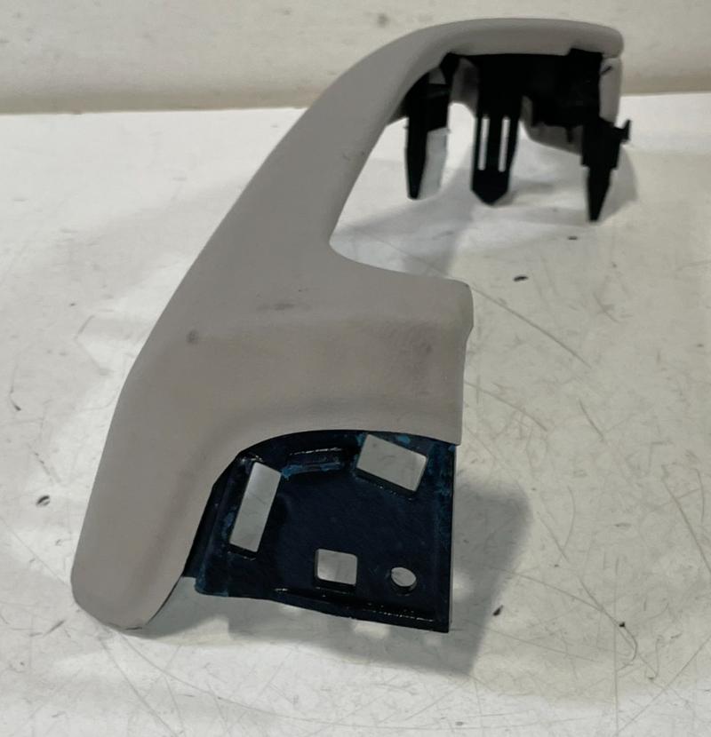 Load image into Gallery viewer, 2023 HYUNDAI PALISADE FRONT LEFT SIDE OUTER AC AIR VENT TRIM COVER PANEL #103306
