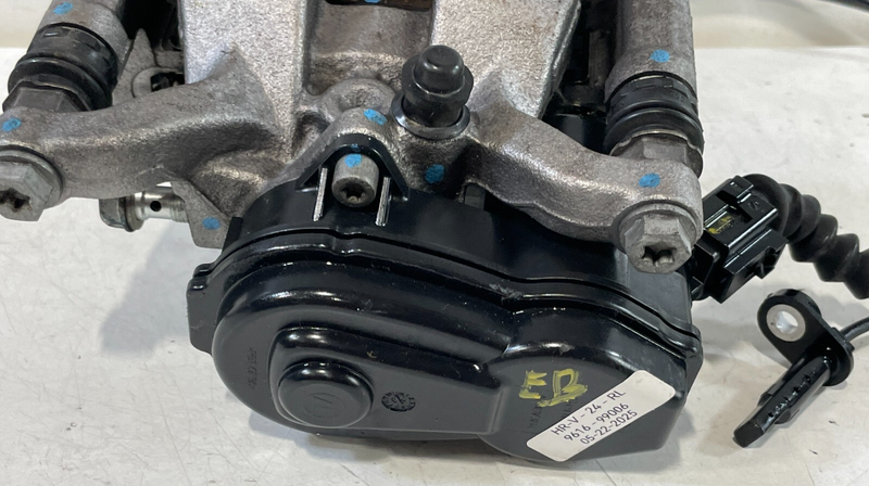 Load image into Gallery viewer, 2023-25 Honda HR-V REAR LEFT DRIVER SIDE DISC BRAKE CALIPER W/ ABS SENSOR #99006

