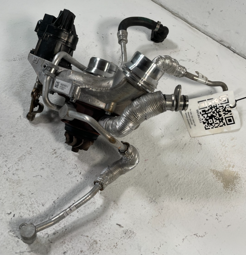 Load image into Gallery viewer, 2019-2025 BMW 330i 330e G20 ENGINE EXHAUST TURBO TURBOCHARGER ASSY 2.0L # 106351
