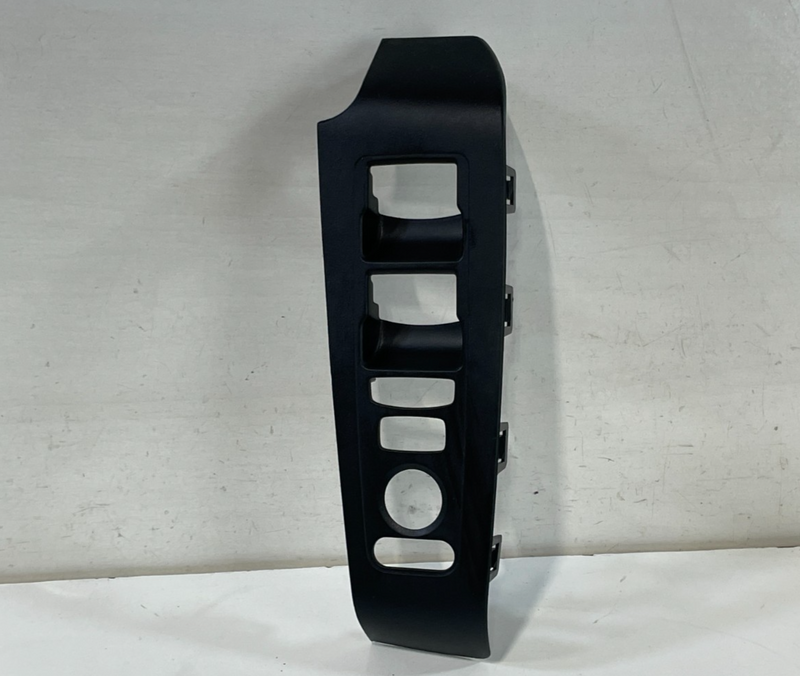 Load image into Gallery viewer, 2022 - 2025 HONDA CIVIC FRONT LEFT SIDE POWER DOOR WINDOW SWITCH BEZEL # 101523
