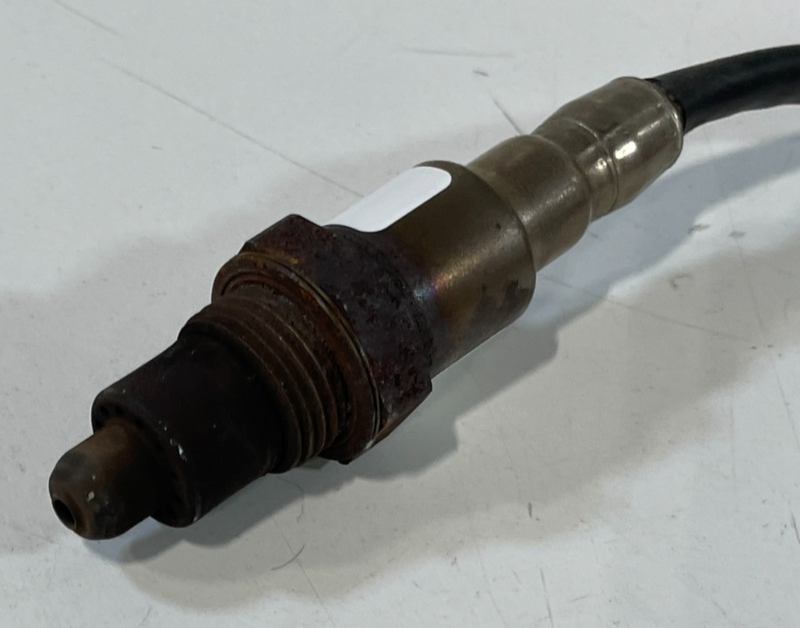 Load image into Gallery viewer, 2021-2025 HYUNDAI ELANTRA ENGINE EXHAUST LAMBDA OXYGEN O2 SENSOR 2.0L # 101795
