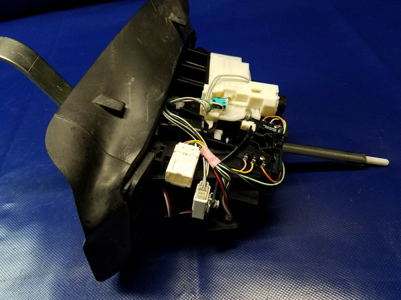 Load image into Gallery viewer, 2012 - 2013 INFINITI M35h RWD AUTO TRANS GEAR SHIFT SHIFTER SELECTOR # 51511
