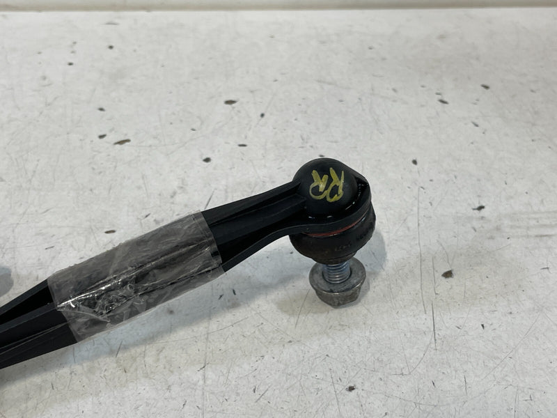 Load image into Gallery viewer, 17-24 BMW 330i 330e REAR RIGHT PASSENGER SIDE STABILIZER SWAY BAR END LINK 98424
