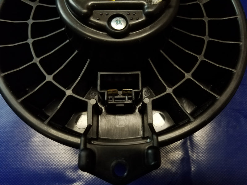 Load image into Gallery viewer, 2011-2019 INFINITI M35h M37 M56 Q70 Q70L AC HEATER BLOWER W/ FAN MOTOR # 51512
