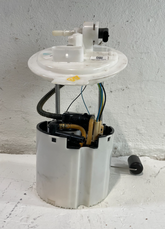 2021 - 2025 GENESIS G70 FUEL GAS PUMP SENDING UNIT ASSEMBLY 31110-J5050
