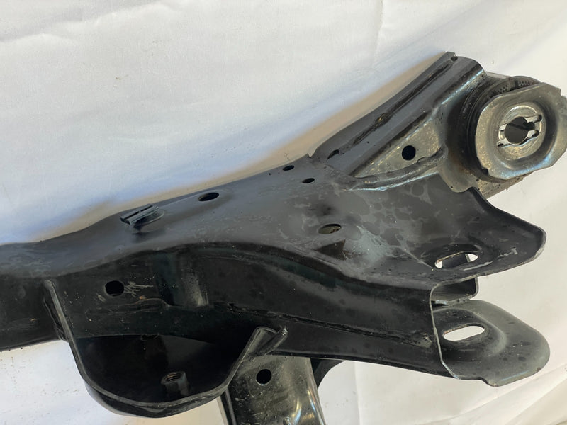 Load image into Gallery viewer, 2022-2025 HYUNDAI TUCSON REAR SUSPENSION SUBFRAME CROSSMEMBER CRADLE 2.5L 105988

