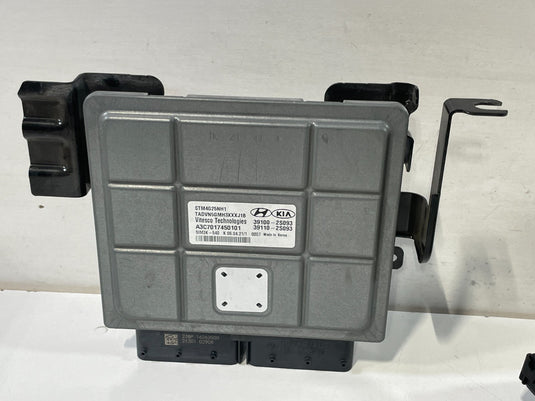 2022 SANTA FE AWD ENGINE & BODY CONTROL MODULE ECM BCM W/ KEY FOBS 2.5L
