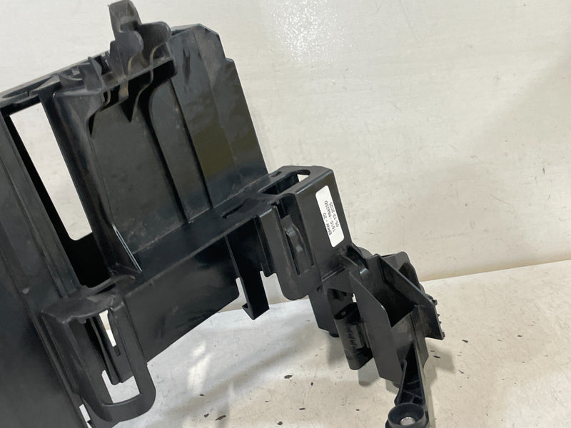 Load image into Gallery viewer, 19-20 BMW 330i 330i xDrive INTEGRATED POWER SUPPLY MODULE HOLDER BRACKET #98425D
