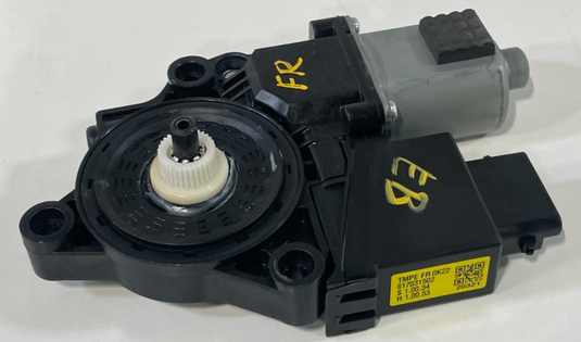 2021-2023 HYUNDAI SANTA FE FRONT RIGHT SIDE DOOR POWER WINDOW MOTOR