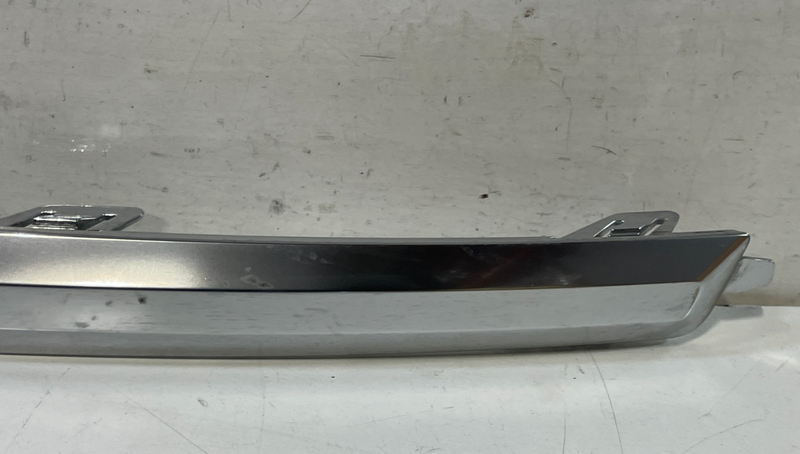 Load image into Gallery viewer, 21-23 HYUNDAI SANTA FE REAR RIGHT BUMPER COVER MOLDING CHROME TRIM STRIP #101893
