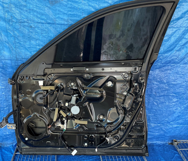 Load image into Gallery viewer, 2009-2012 INFINITI FX35 FX50 FRONT RIGHT SIDE DOOR ASSEMBLY BLACK # MR16-DRU1108
