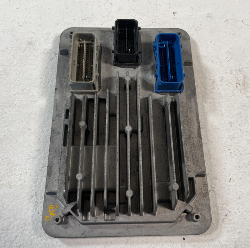 Load image into Gallery viewer, 2019 CHEVROLET SILVERADO 1500 ENGINE &amp; BODY CONTROL MODULE W/ KEY FOB # 106132
