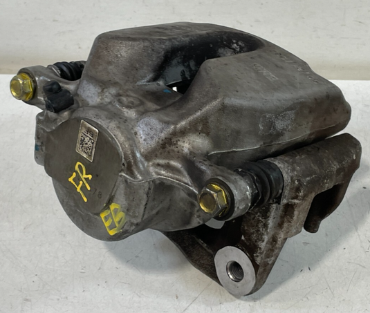 2019 - 2024 BMW 330i 330e FRONT RIGHT PASSENGER SIDE DISC BRAKE CALLIPER
