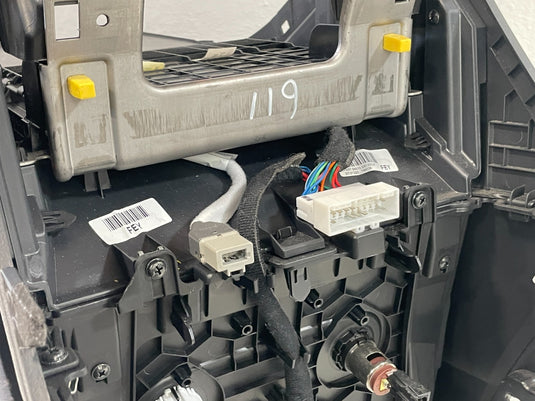 2020-2022 HYUNDAI PALISADE CENTER CONSOLE LOWER BASE FRAME BODY BRACKET