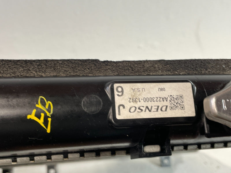 Load image into Gallery viewer, 2014 - 2020 ACURA MDX ENGINE COOLANT COOLING RADIATOR ASSEMBLY # 102869
