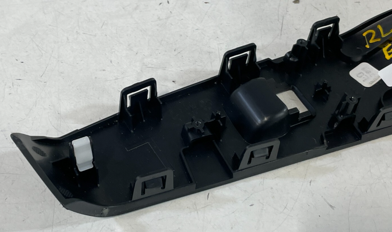 Load image into Gallery viewer, 22-25 HONDA CIVIC REAR LEFT DRIVER SIDE POWER DOOR WINDOW SWITCH BEZEL # 99078
