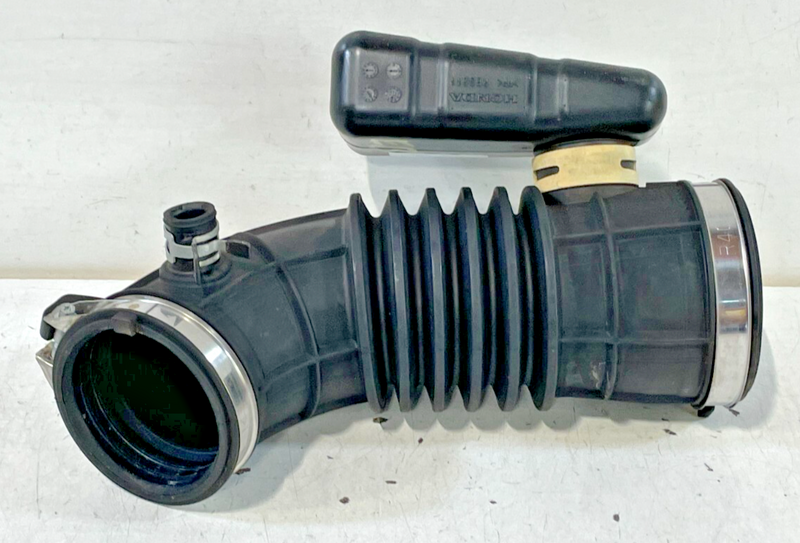 Load image into Gallery viewer, 22-25 HONDA CIVIC SPORT ENGINE AIR CLEANER INTAKE DUCT TUBE HOSE PIPE 2.0L 98559

