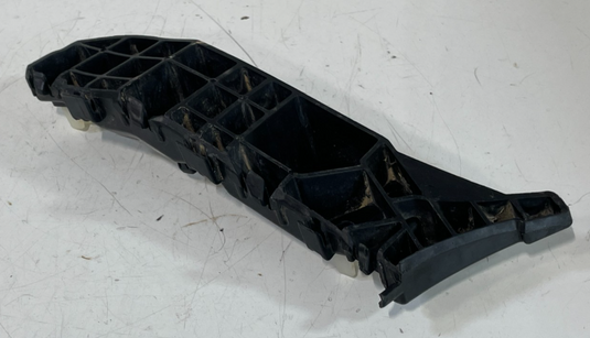 19-20 HYUNDAI SANTA FE FRONT LEFT DRIVER SIDE BUMPER RETAINER BRACKET