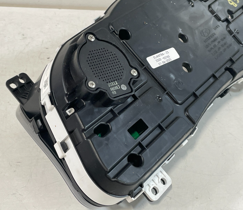 Load image into Gallery viewer, 2021 - 2023 HYUNDAI ELANTRA DASH INSTRUMENT SPEEDOMETER CLUSTER MPH 35K # 93765
