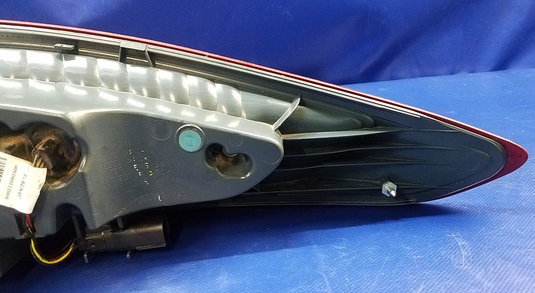 13-16 FORD FUSION LEFT DRIVER SIDE TAIL LIGHT LAMP QUARTER PANEL MOUNTED